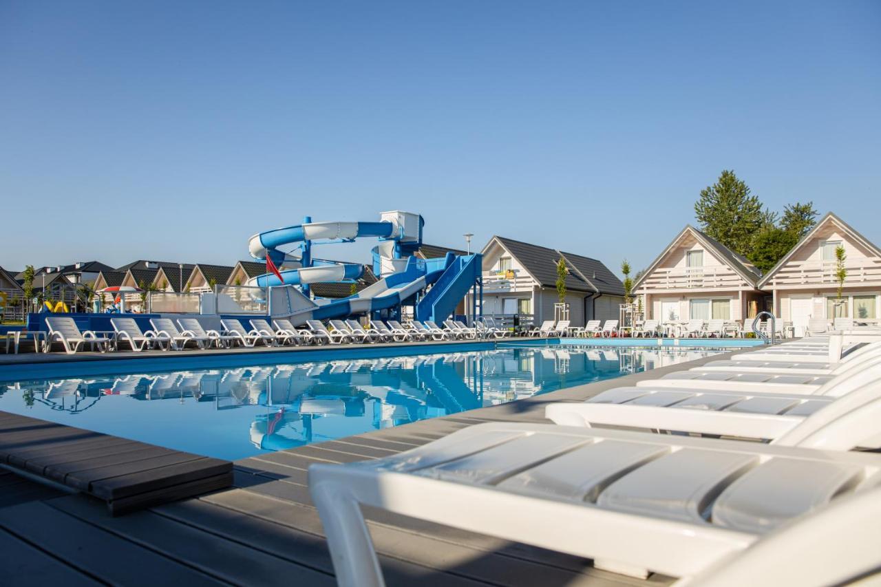 Holiday Park & Resort Ustronie Morskie Exterior foto